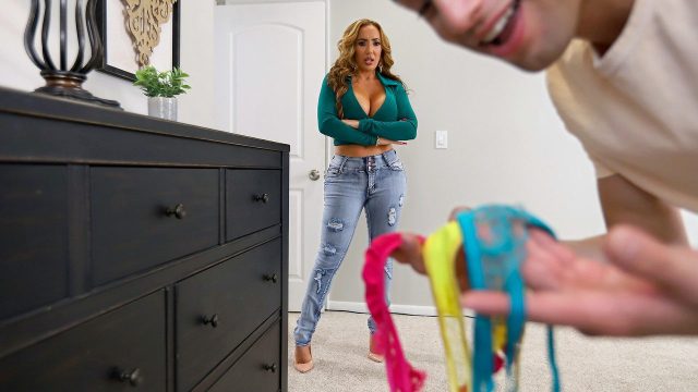 MomsBoyToy ? Richelle Ryan ? Moms Panties ? S1:E2