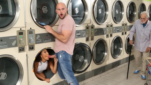 [Tube8vip] Sarah Lace ? Laundry Lust